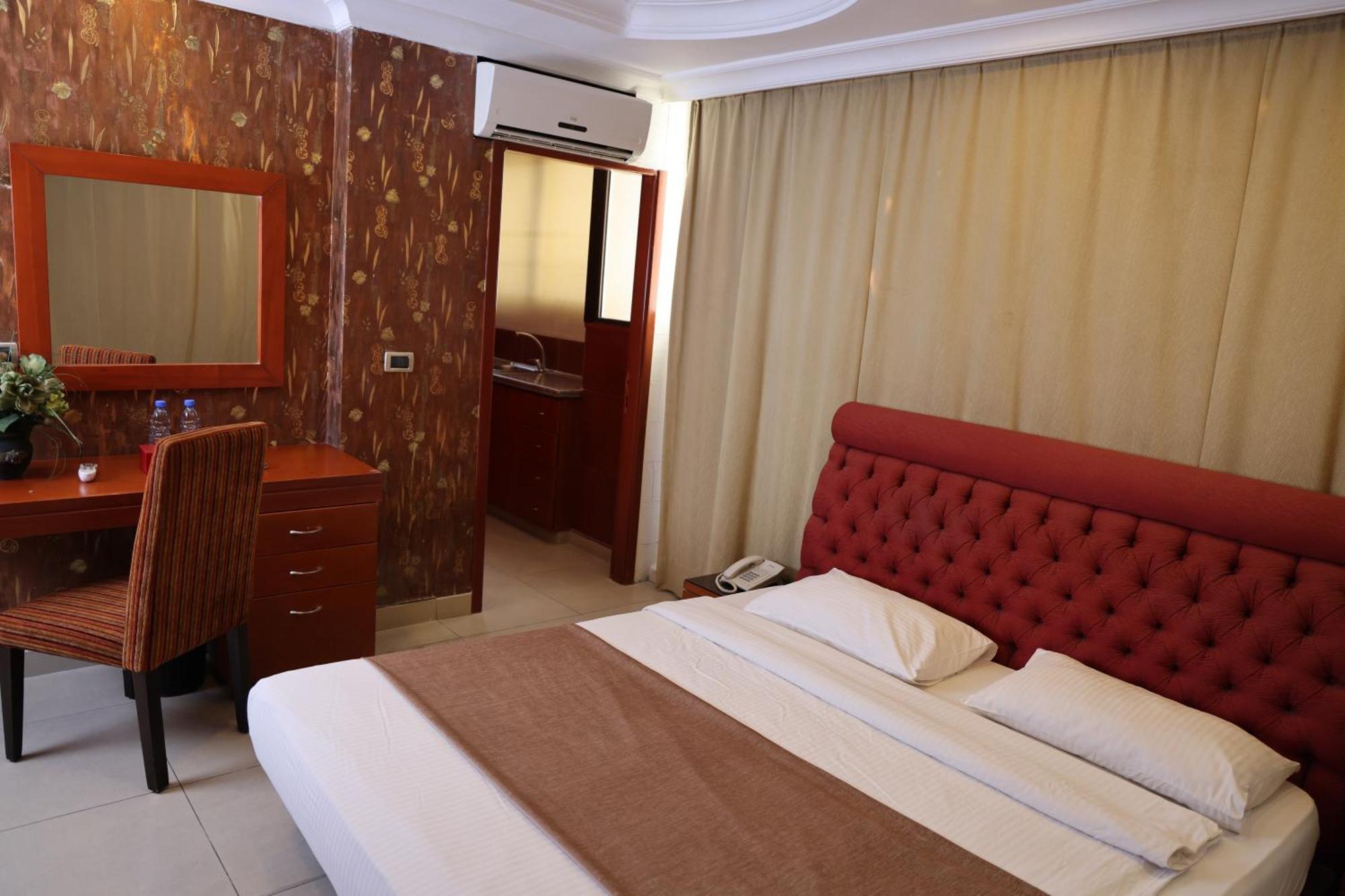 Duroy Hotel By Beverly Beirut Exterior photo