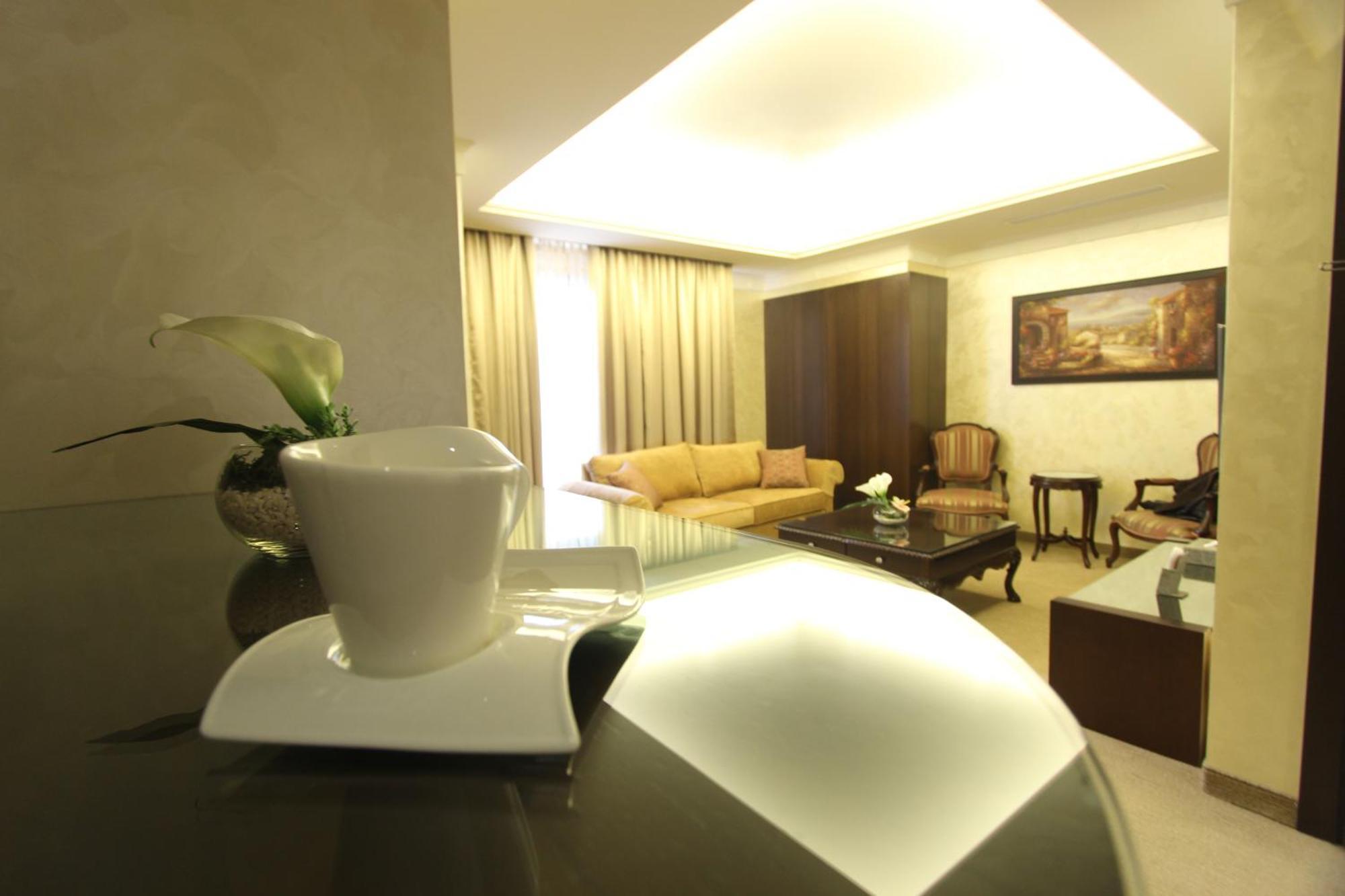 Duroy Hotel By Beverly Beirut Exterior photo